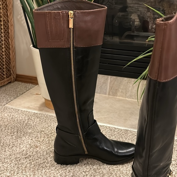 MICHAEL KORS KNEE HEIGHT LEATHER BOOT , BLACK/ MOCA - Picture 4 of 7